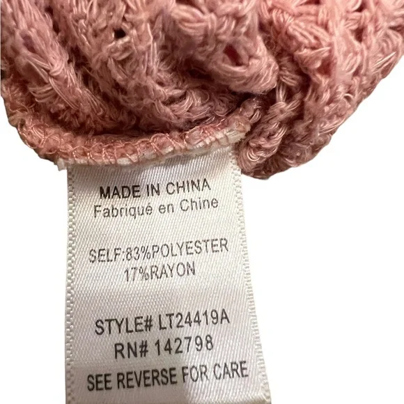 Altar’d State Women’s Distressed Pink Sweater Size S - Picture 7 of 7